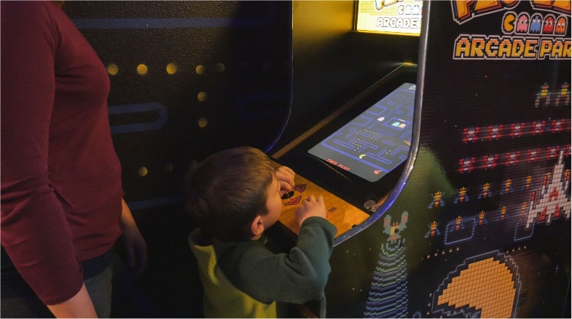 Pac-Man arcade machine at Orlando area vacation rental home