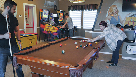 airbnb luxe with arcade games