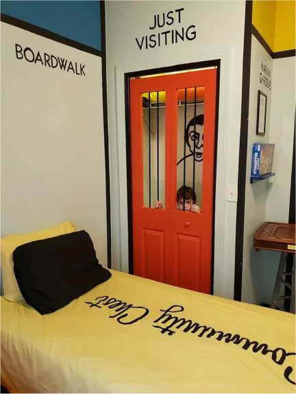 monopoly themed bedroom - florida home for rent