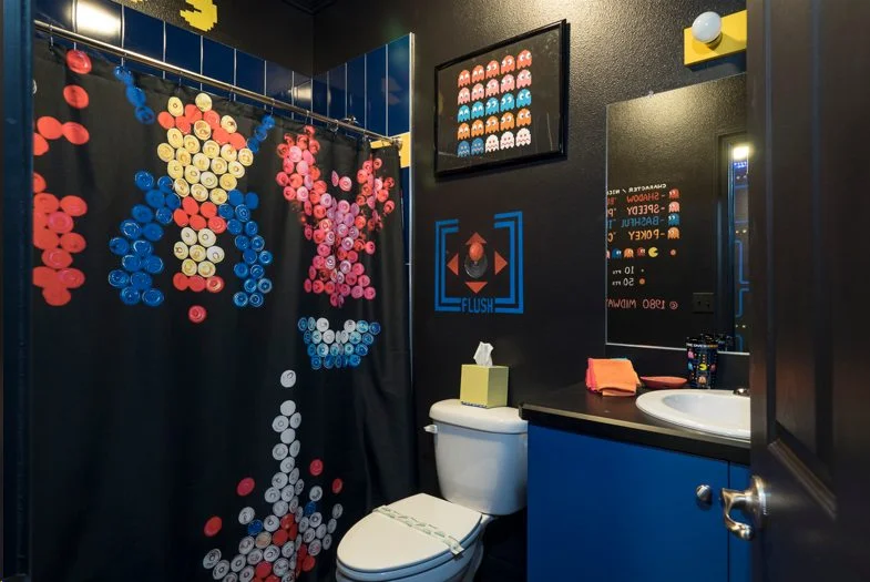 Pac-Man themed bathroom!